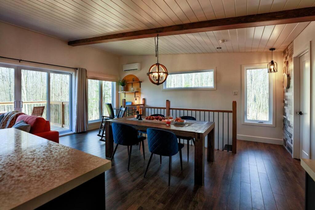 Chalet Woodpecker Lodge - Chaleureux Avec Foyer. Orford Eksteriør bilde